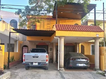 Casa en venta en Paseo de las Fuentes, Mérida, Yucatán