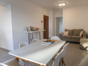 Hermoso 3 Amb Amueblado - Ideal para trabajo remoto