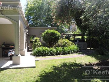 Casa de estilo colonial en venta  en Country Club El Carmen