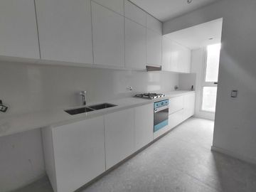 VENTA  4 Ambientes al frente con piscina y terraza propia - DEVOTO