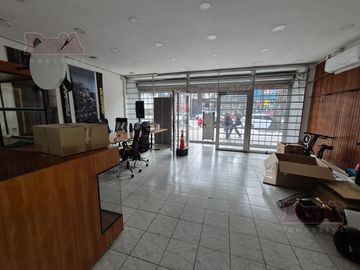 Local con oficinas en alquiler Saavedra Cap. Fed.