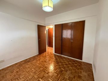 3 ambiente c/ balcón - Baño y toilette - 61 m2