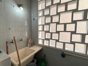 3 ambiente c/ balcón - Baño y toilette - 61 m2