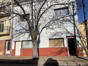 Edificio Comercial en Villa Pueyrredon Lote 239 m2