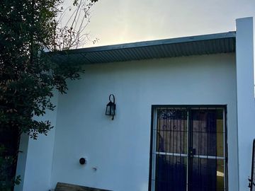 Casa en alquiler Moreno