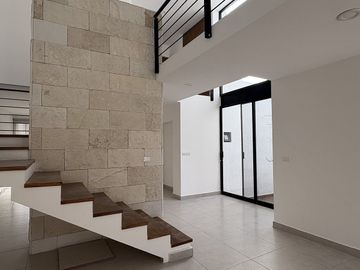 Casa en venta en Lomas de Juriquilla Querétaro, 4 recámaras