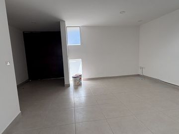 Casa en venta en Lomas de Juriquilla Querétaro, 4 recámaras