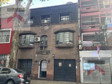 DEPOSITO EN PALERMO HOLLYWOOD – DEPÓSITO DE ÚLTIMA MILLA / LOGÍSTICA URBANA / E-COMMERCE