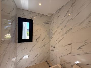 Casa en Venta Costa Esmeralda Barrio Residencial, 4 Dormitorios 220m² Pileta Losa Radiante USD 525.000