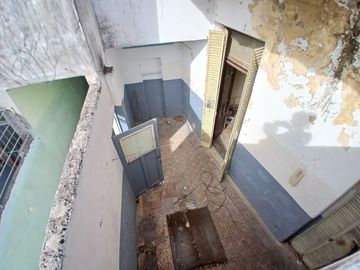 VENTA  - Casa a reciclar en el corazón de Echesortu, Rosario.