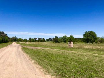Venta Lotes de 1000mts  en Medal Country Club, Pilar