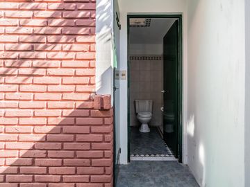 Venta Casa Florida Vicente Lopez 4 dormitorios escritorio jardín pileta parrilla garage 4 autos