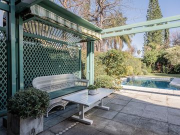 Venta Casa Florida Vicente Lopez 4 dormitorios escritorio jardín pileta parrilla garage 4 autos