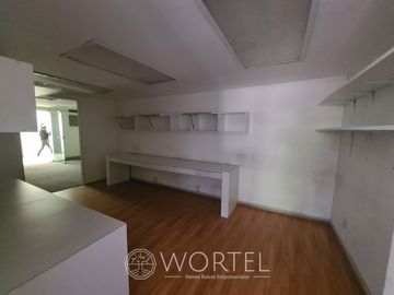 Renta de Oficina Del Valle | 108 m2 | Acondicionada
