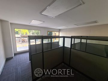 Renta de Oficina Del Valle | 108 m2 | Acondicionada