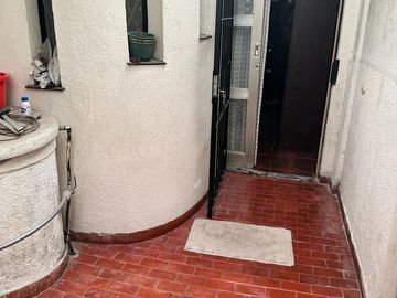 Venta PH 4 Amb. en 2 Ptas. en Ramos Mejía  - Muy Buen Estado  C/2 patios