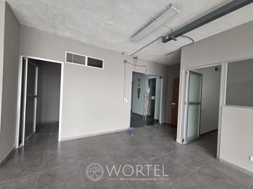 Renta de Oficina Patriotismo | 208 m2 | Acondicionado