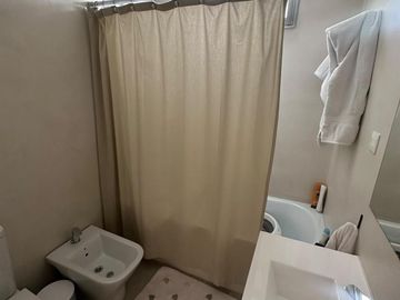 Departamento 5 Ambientes con Dependencia Cochera y Baulera en Belgrano