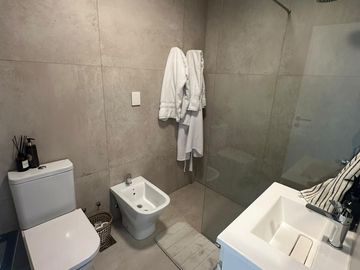 Departamento 5 Ambientes con Dependencia Cochera y Baulera en Belgrano