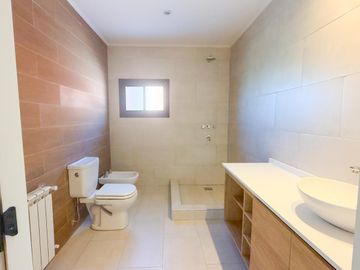 VENTA Casa 3 dormitorios. Don Mateo, Funes