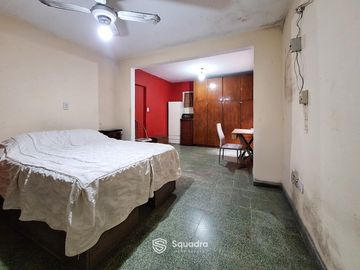 VENTA | PERMUTA - Casa de dos plantas, con terraza y parrillero - Barrio Bella Vista, Rosario.