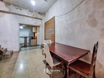VENTA | PERMUTA - Casa de dos plantas, con terraza y parrillero - Barrio Bella Vista, Rosario.