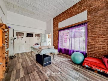 VENTA | PERMUTA - Casa de dos plantas, con terraza y parrillero - Barrio Bella Vista, Rosario.