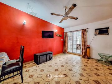 VENTA | PERMUTA - Casa de dos plantas, con terraza y parrillero - Barrio Bella Vista, Rosario.