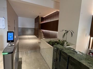 Renta oficinas, consultorios ,  para gimnasio col del valle miguel Lauren