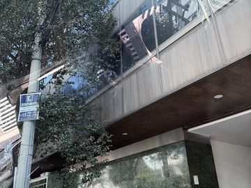 Renta oficinas, consultorios ,  para gimnasio col del valle miguel Lauren