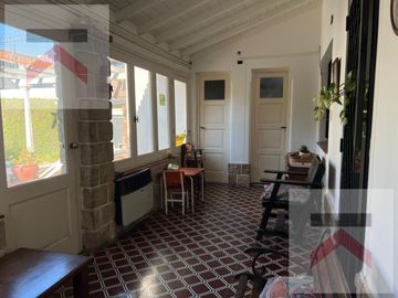 Casa en Venta de 7amb, 4 Dorm. con Parque, Pileta y parrilla sobre lote de 536mt2.