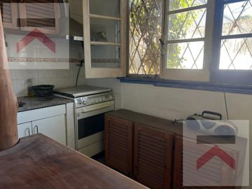 Casa en Venta de 7amb, 4 Dorm. con Parque, Pileta y parrilla sobre lote de 536mt2.