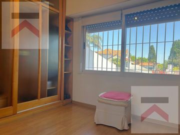 Impecable Chalet con 5 dormitorios y pileta en Victoria -  Apta Credito!