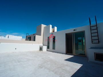 Casa en Venta en Valle Imperial, Zapopan | Coto Imperio Austriaco |