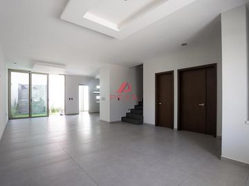 Casa en Venta en Valle Imperial, Zapopan | Coto Imperio Austriaco |