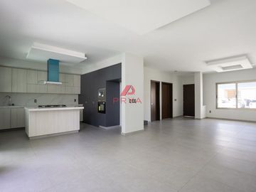 Casa en Venta en Valle Imperial, Zapopan | Coto Imperio Austriaco |