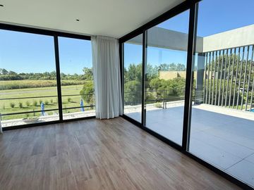Casa en Venta, 6 Ambientes, en Haras Santa Maria, Escobar, GBA Norte