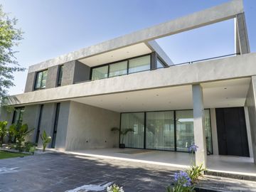 Casa en Venta, 6 Ambientes, en Haras Santa Maria, Escobar, GBA Norte