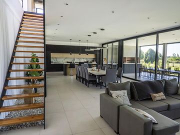 Casa en Venta, 6 Ambientes, en Haras Santa Maria, Escobar, GBA Norte