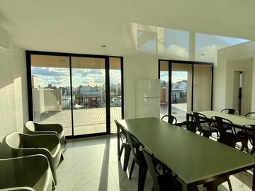 Departamento Monoambiente con Cochera y Baulera