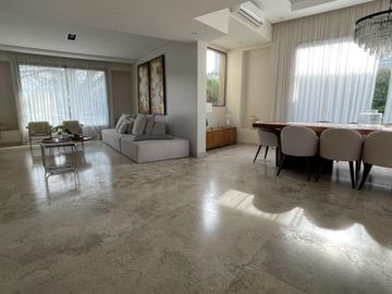 Casa en Venta 6 Ambientes en Ayres de Pilar
