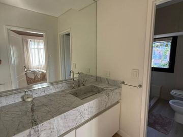 Casa en Venta 6 Ambientes en Ayres de Pilar