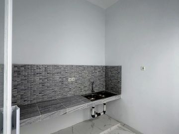 Dijual Rumah Baru Gress Bukit Palma Citraland 2LT 4KT Modern Minimalis Siap Huni Dekat Universitas Ciputra Surabaya Barat