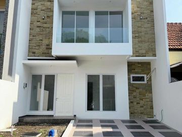 Dijual Rumah Baru Gress Bukit Palma Citraland 2LT 4KT Modern Minimalis Siap Huni Dekat Universitas Ciputra Surabaya Barat