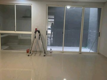 Disewakan Rumah Graha Natura Lontar 2LT 3KT LT90m Dekat Gwalk Citraland Surabaya Barat