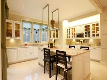 Jual Rumah Graha Famili