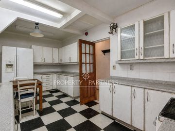 Amplia casa en venta para remodelar Sebastián Elcano