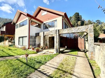 Casa apta para oficina en tradicional barrio de Pedro de Valdivia