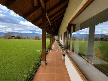 Chimbarongo, Preciosa Casa con Excelente Conectividad