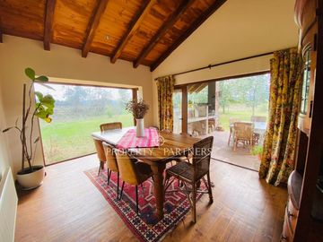 Chimbarongo, Preciosa Casa con Excelente Conectividad